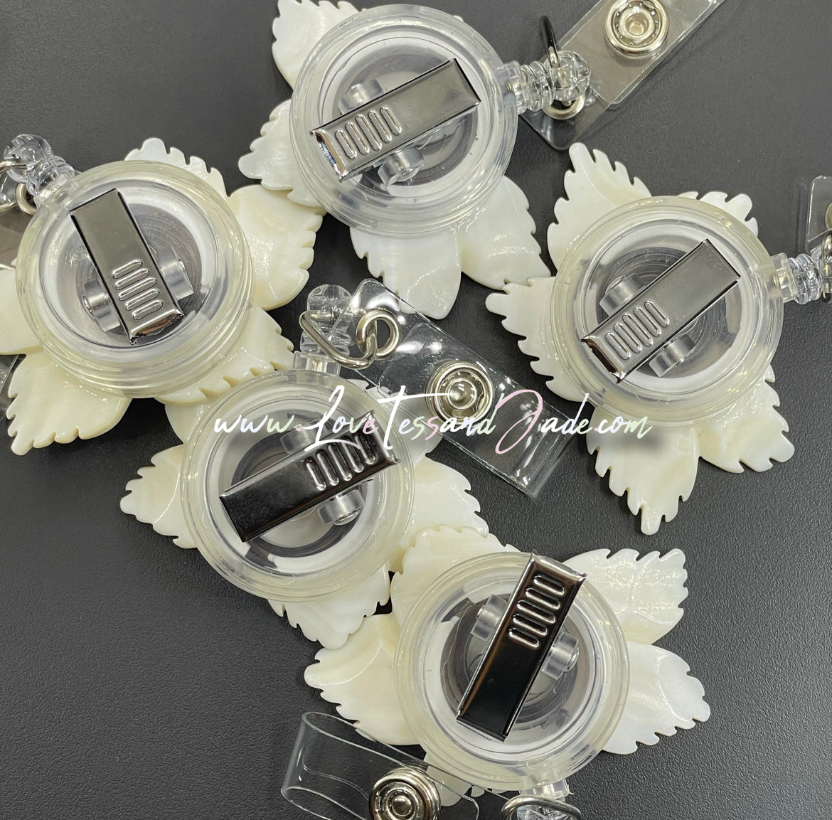 Natural | Freshwater | Shell | White | Flower | Badge | Rotating Clip | Reel | Doctors | Nurses | Professional | Graduates | Gifts